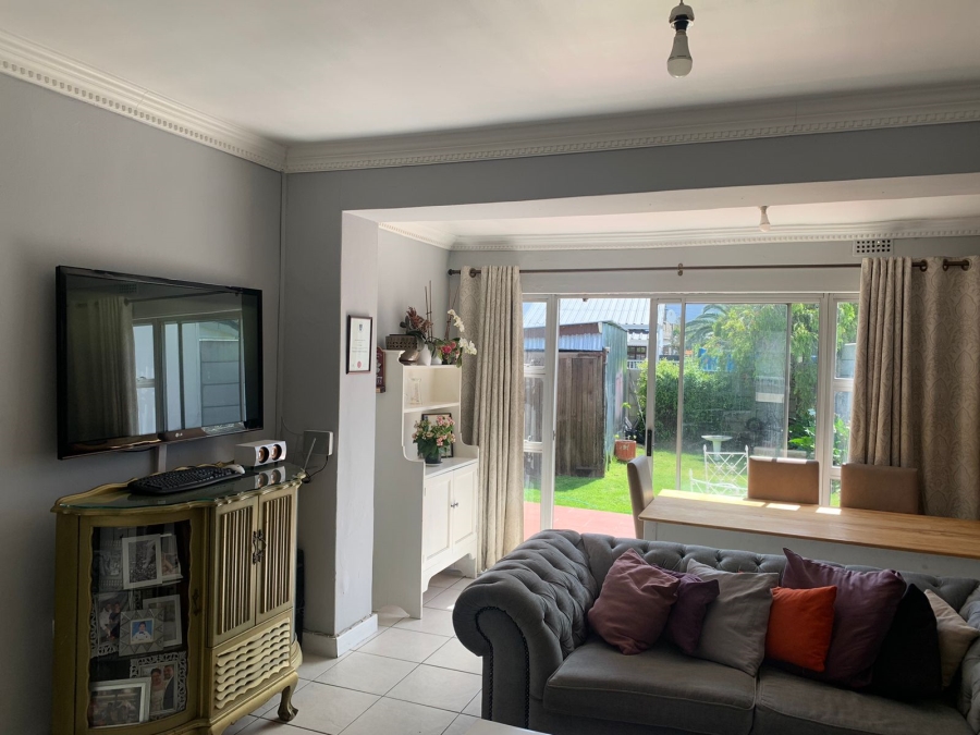 3 Bedroom Property for Sale in Lansdowne Western Cape